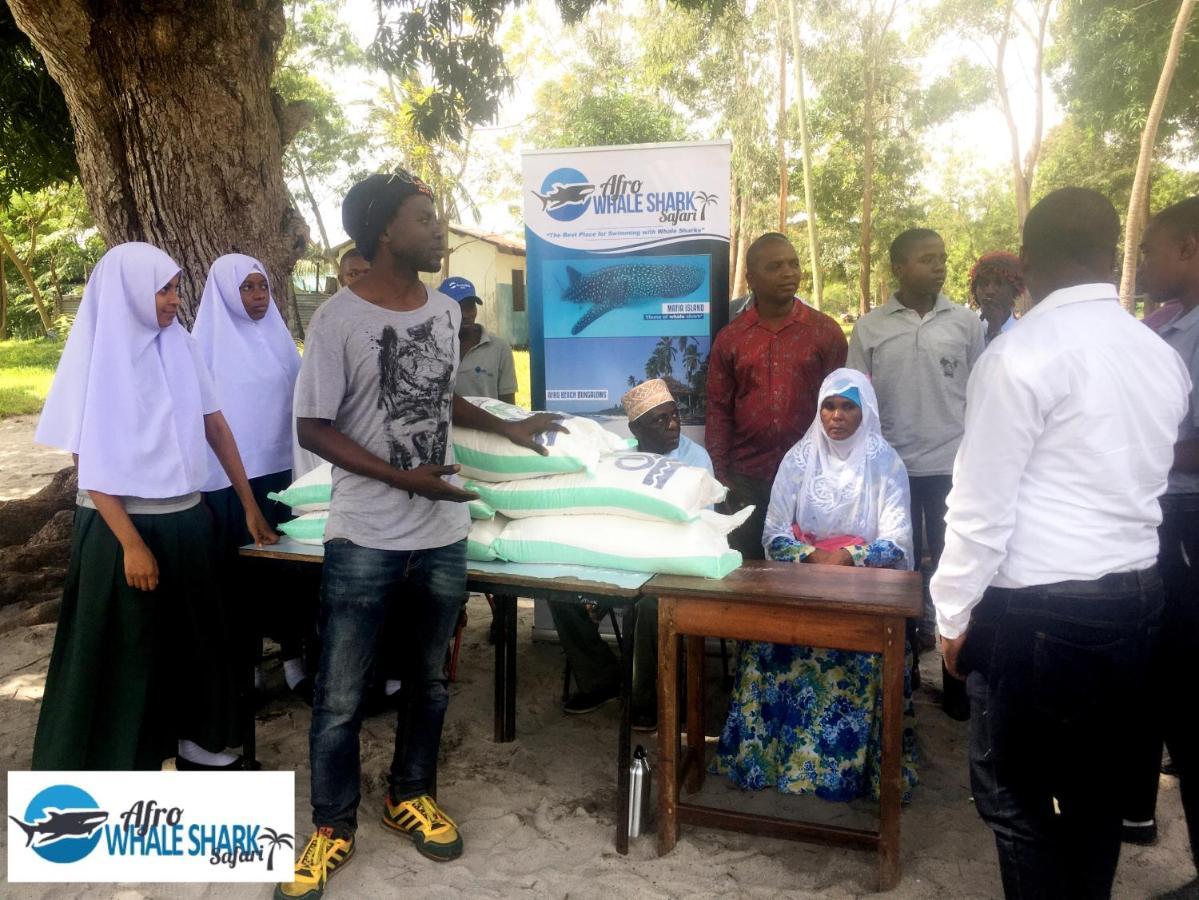לינה וארוחת בוקר Kilindoni Afro Whale Shark Safari מראה חיצוני תמונה
